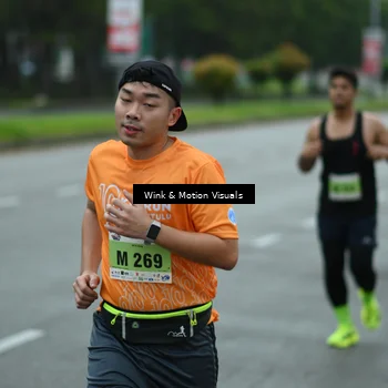 Runner Photo 8474451