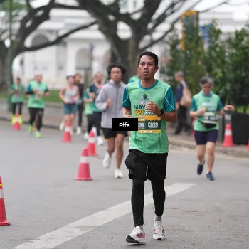 Runner Photo 8474498