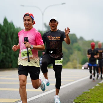 Runner Photo 8474503