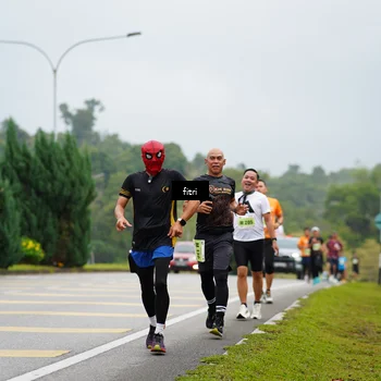 Runner Photo 8474544