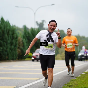 Runner Photo 8474550