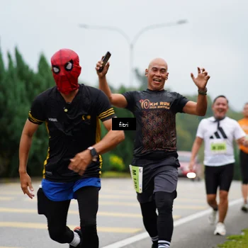 Runner Photo 8474575