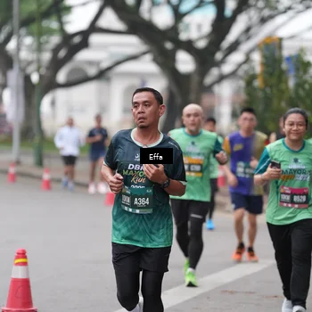 Runner Photo 8474581
