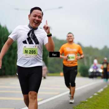 Runner Photo 8474599