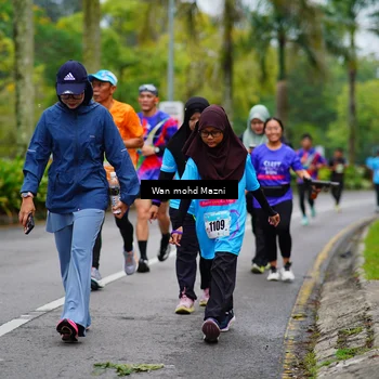 Runner Photo 8474623
