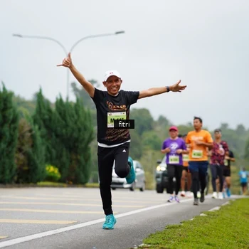 Runner Photo 8474631