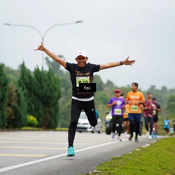 Runner Photo 8474637