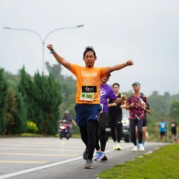 Runner Photo 8474645