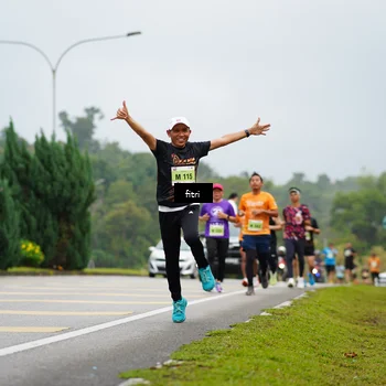 Runner Photo 8474647
