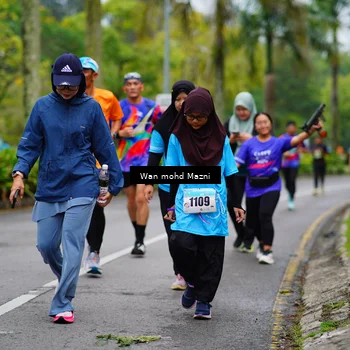 Runner Photo 8474651