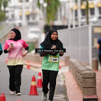 Runner Photo 8474657