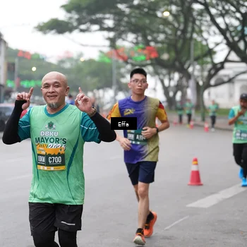 Runner Photo 8474670