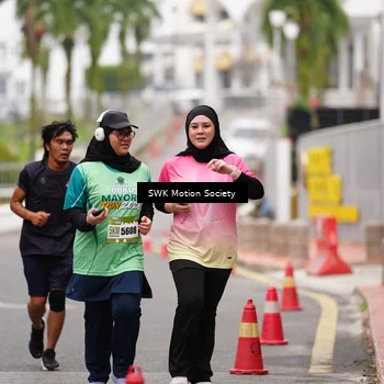 Runner Photo 8474672