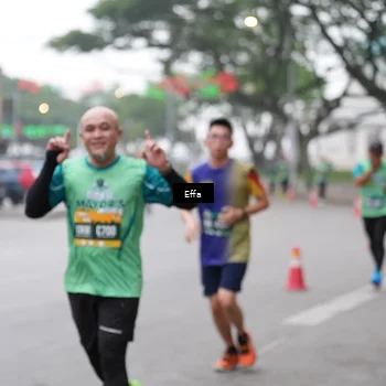 Runner Photo 8474676