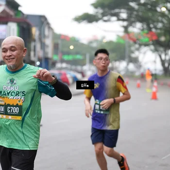 Runner Photo 8474681