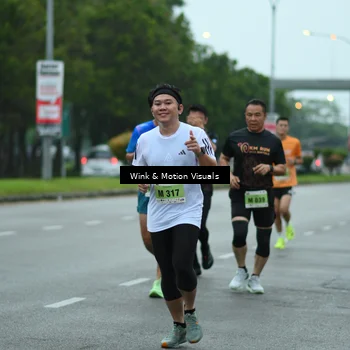 Runner Photo 8474689