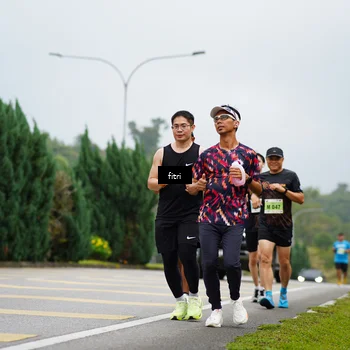 Runner Photo 8474728