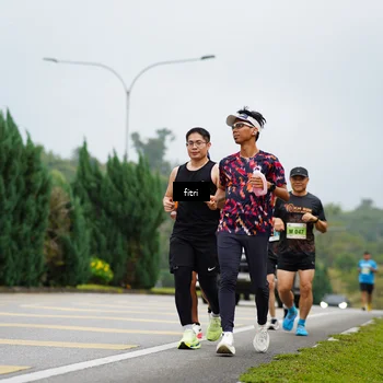Runner Photo 8474734