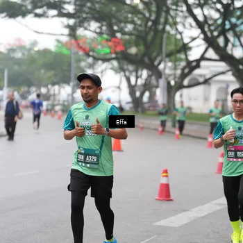 Runner Photo 8474757