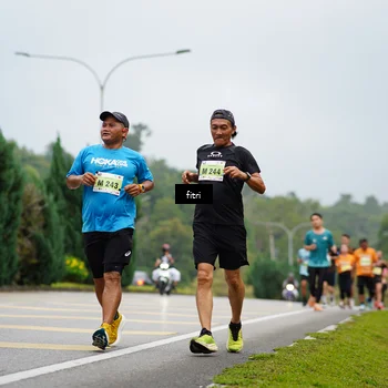 Runner Photo 8474789