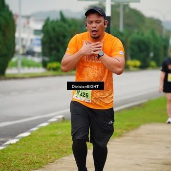 Runner Photo 8474791
