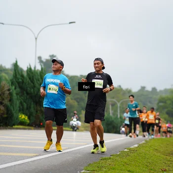 Runner Photo 8474800