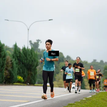 Runner Photo 8474859
