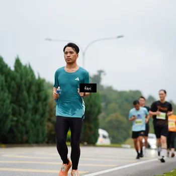 Runner Photo 8474860