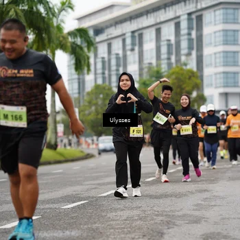 Runner Photo 8474875
