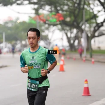 Runner Photo 8474884
