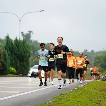 Runner Photo 8474885