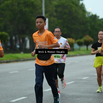 Runner Photo 8474892
