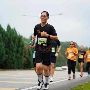 Runner Photo 8474899