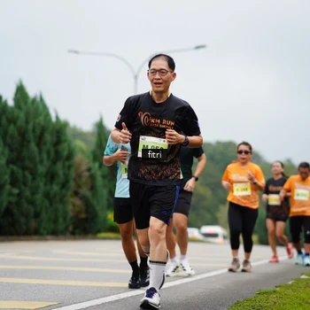 Runner Photo 8474909