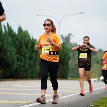 Runner Photo 8474923