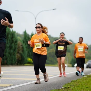 Runner Photo 8474943