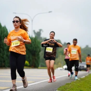 Runner Photo 8474945