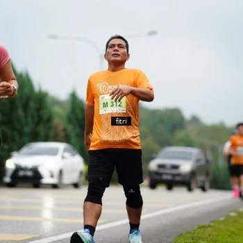Runner Photo 8474961