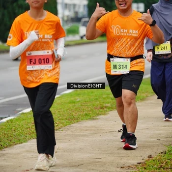 Runner Photo 8474981