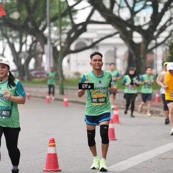 Runner Photo 8474989