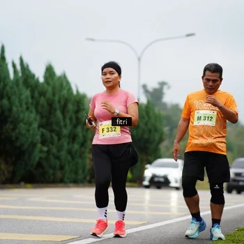 Runner Photo 8475002