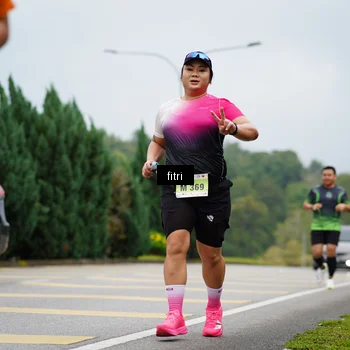 Runner Photo 8475056