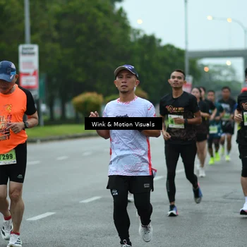 Runner Photo 8475089