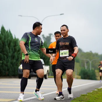 Runner Photo 8475112