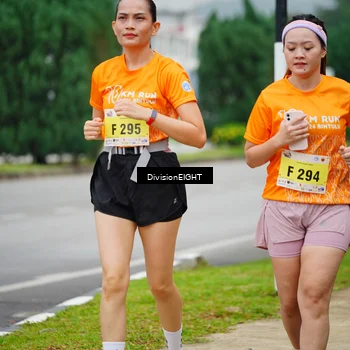 Runner Photo 8475203