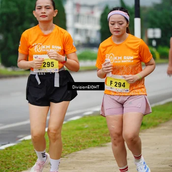 Runner Photo 8475244