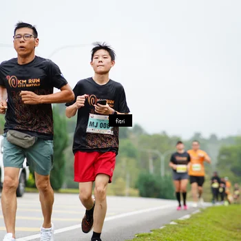 Runner Photo 8475311