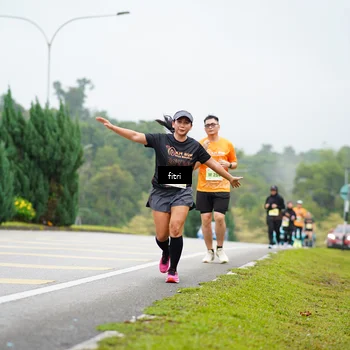 Runner Photo 8475338