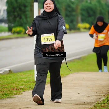 Runner Photo 8475376