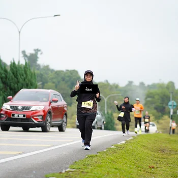 Runner Photo 8475417